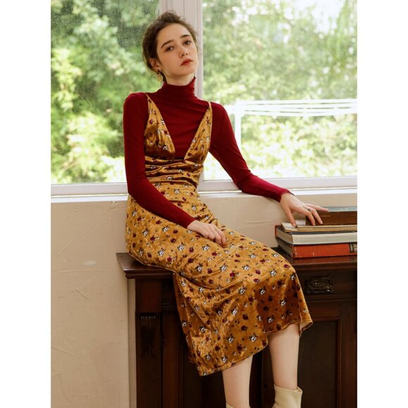 Rihoas Sz. XL New with Tags Warm Velvet Sleeveless Dress in Gold Floral Fall - Picture 1 of 14